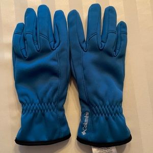 Ladies gloves by Columbia